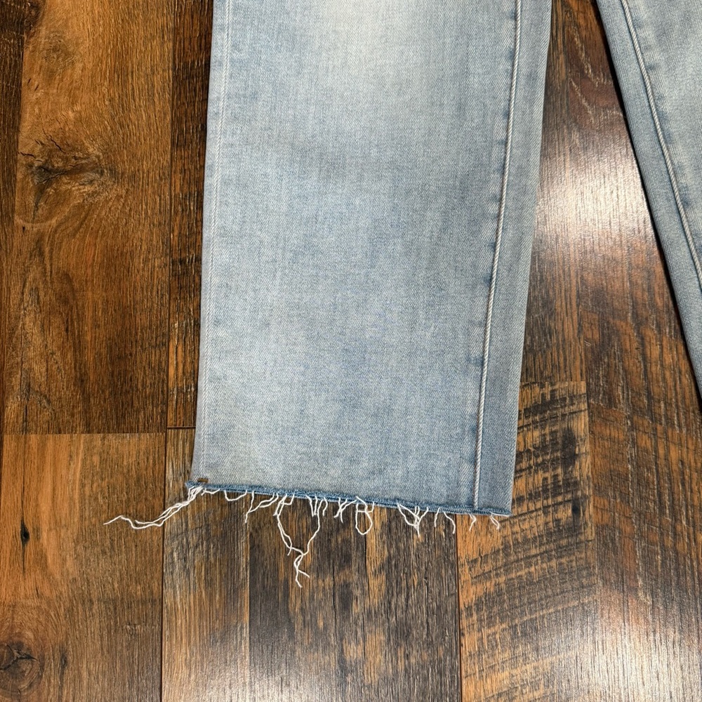 Hidden Jeans Light Wash High Rise Wide Leg Raw Hem Jeans 25 - Picture 3 of 10